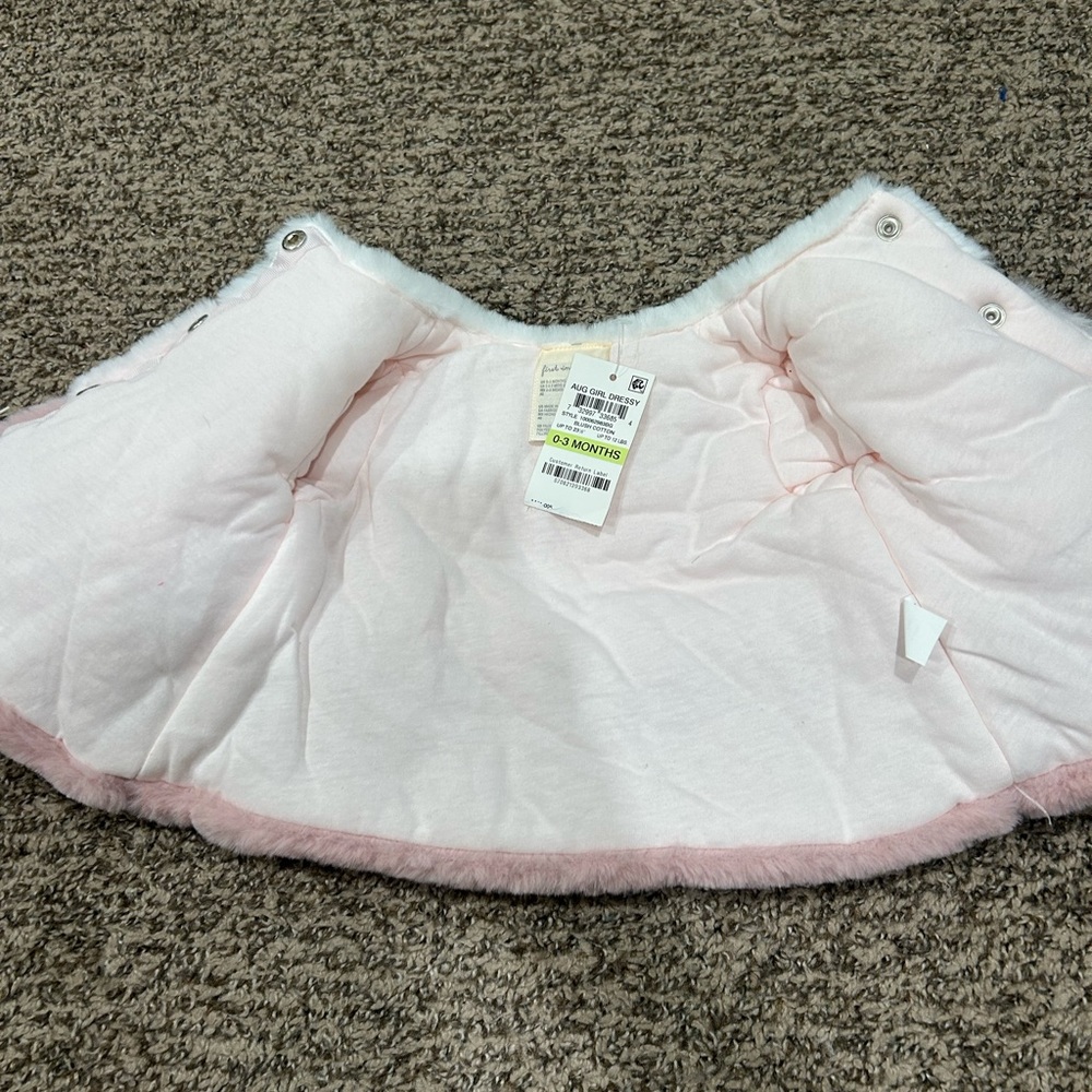 NWT Baby girl winter coat. Size 0-3 months. - Picture 3 of 3